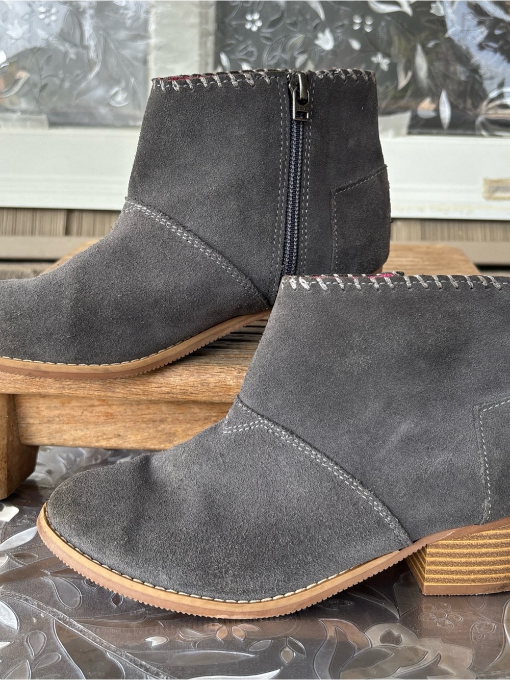 Toms Gray Suede Kids Ankle Booties with Side Zip Youth 3